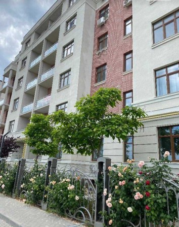 Продаётся уютная 1-К квартира в жилом комплексе "Парк Совиньен" - фото 1