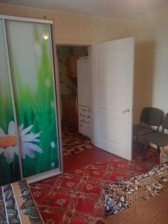 Продам квартиру в общежитии в Беляевке. - фото 1