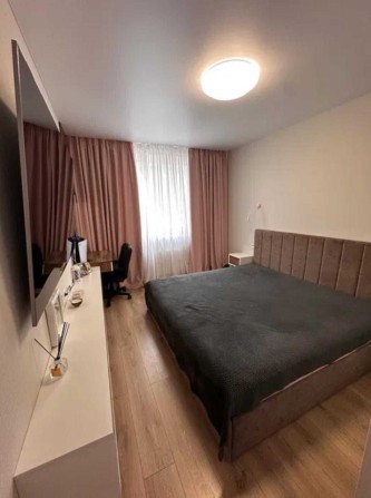 Продам 2к 57 Жемчужина Дизайнерская квартира средний этаж Таирова - фото 1