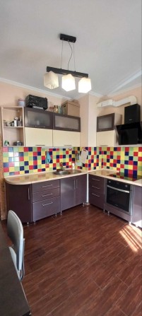 Продам квартиру ЖК Радужный 1 ком Средний этаж - фото 1