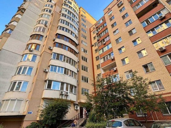 Простора Двокімнатна квартира в ЖК Райдужний 81,4 м.кв. бізнесклас Лиманка