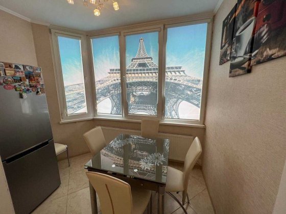 Продам 2-комнатную квартиру в ЖК «Радужный» Лиманка