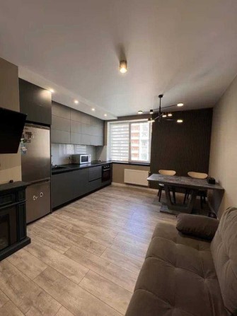 2К КВАРТИРА красивая, просторная квартира с авторским проектом. - фото 1