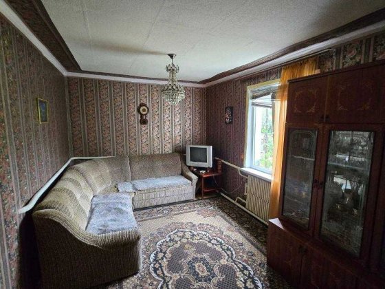 ПРОДАМ 3-кім. квартиру з індивідуальним опаленням_НЕДОРОГО! Карловка