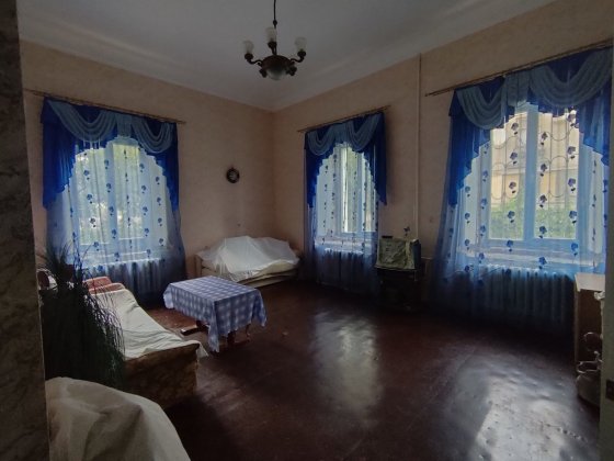 Продаж 3х кімнатної в мальовничому місті Садки