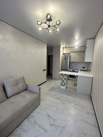 Новобудова! Квартира з ремонтом, меблями та технікою. - фото 1