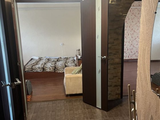 Продам 3х. комн. квартиру с ремонтом.2эт/2эт. дома. Путивль