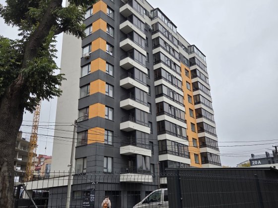 Продаж квартири поблизу центру ( від власника) Петриков