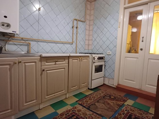 Продаж 2 кімн. кв./1/2, з прибудовою,центральний ринок Первомайск