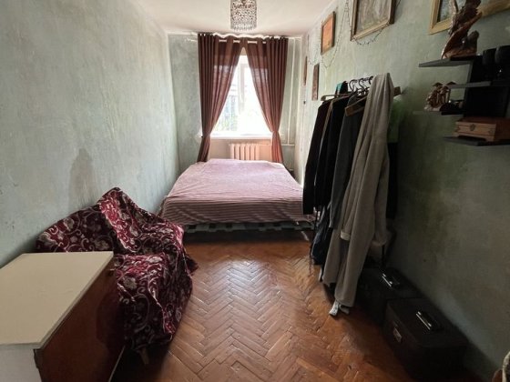 Продам 3-кімнатну квартиру в центрі міста! Балаклія