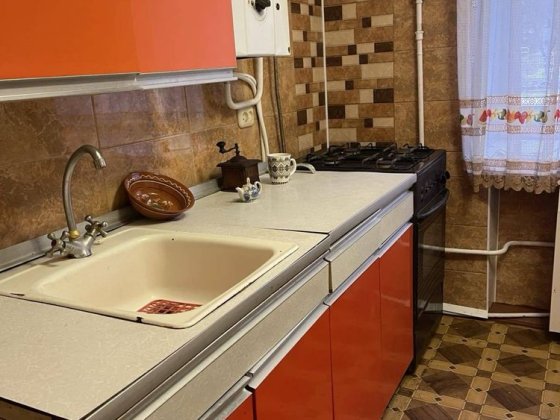 3 кімнатна квартира 1/5 поверх район Црб Первомайськ