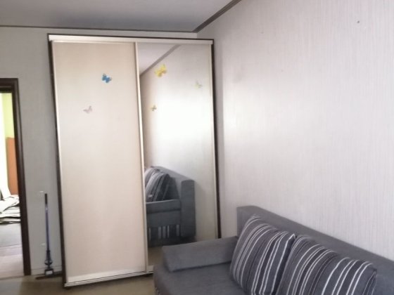 Продам 3 х к кв метро Гер.Труда 10 минут. Бобрівка