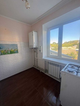 Терміновий продаж двох кімнатної квартири у місті Волочиськ. - фото 1