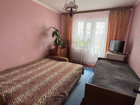 Продам 3-х кімнатну квартиру. Центр Золотоноша