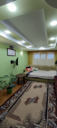 Терміново !Продається трьохкімнатна квартира по вул. 30 Років Перемоги - фото 1