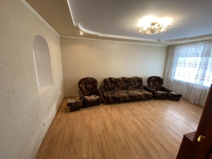 Продам 3-х кімнатну Квартиру - фото 1