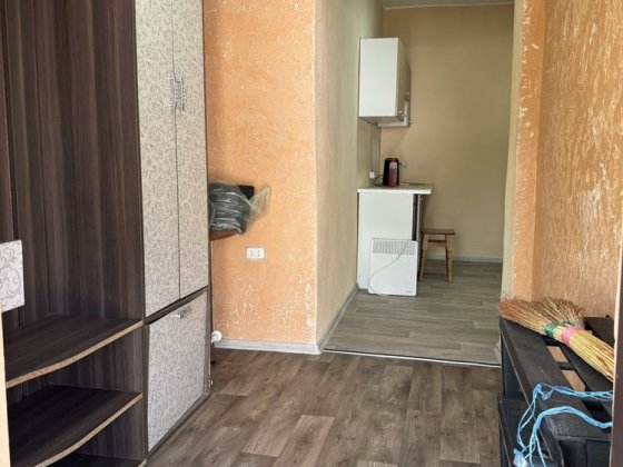 Продам квартиру з двором, капітальний ремонт. Козелец