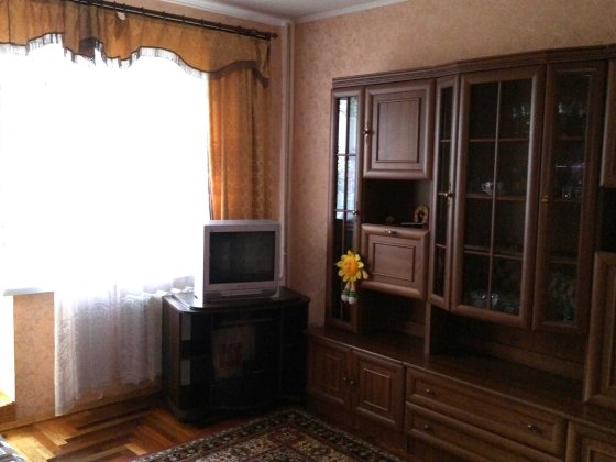 Продається 2-х кімнатна квартира в Хортицькому районі(правий берег) Новослобідка