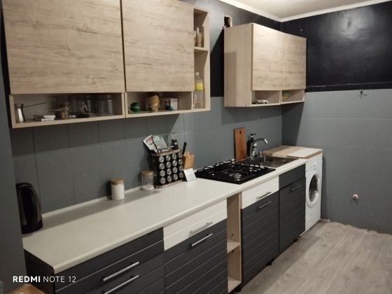 Продам 3-х кімнатну квартиру Комишуваха