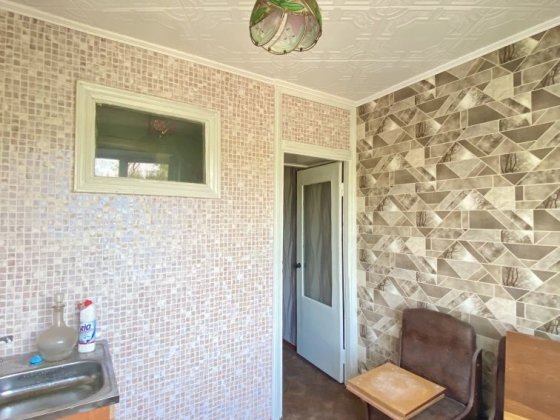 Продам 2х кімнатну квартиру в м Покров район АТБ (малого) Покров