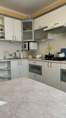 Продам 4 комнатную картиру с Автономкой на Металлургов - фото 1