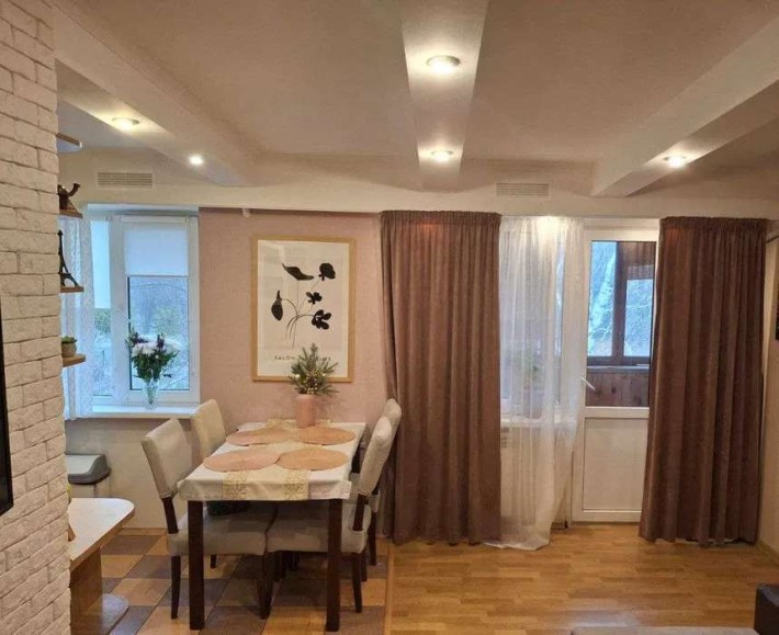 2к квартира, вул. Ольжича 11, метро Дорогожичі - фото 1