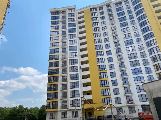 Продаж двокімнатної квартири під чистову обробку Ивано-Франковск