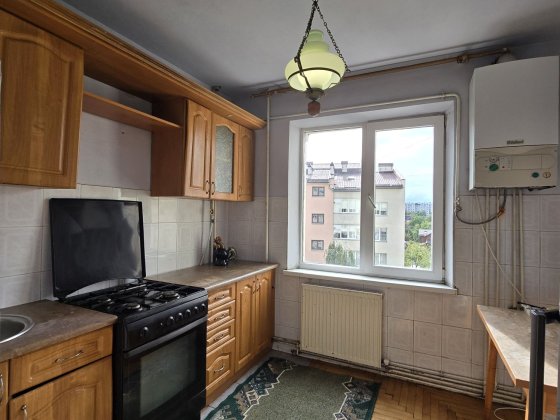 ТЦ ВЕЛЕС/3 кімнатна з автономним опаленням на Вовчинецькій Ивано-Франковск