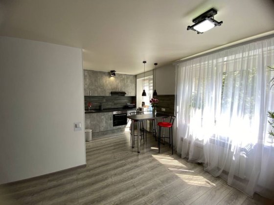 Квартира з ремонтом/ меблями/технікою/Без комісії Вишневе