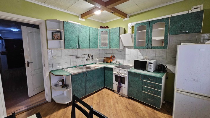 Терміново. Торг. Двокімнатна квартира неподалік ТЦ Велес Метро - фото 1