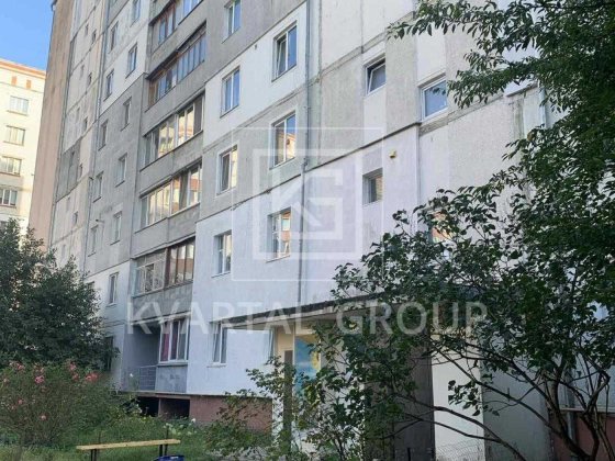 Квартира з кладовкою! Буча Буча