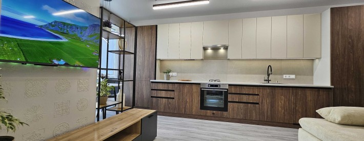 1-кімнатна квартира з ремонтом та меблями у сучасному ЖК Бургундія - фото 1