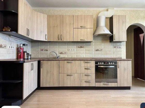 Продам 3-кімнатну квариру, вул. Ярослава Мудрого, Бровари. DM Бровары