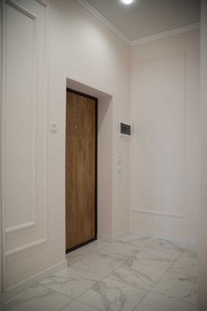 2к квартира поруч з вокзалом. До Києва 15 хв їзди - фото 1