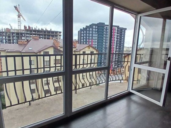 Продається велика мансардна квартира Ивано-Франковск