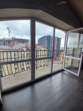 Продається велика мансардна квартира - фото 1