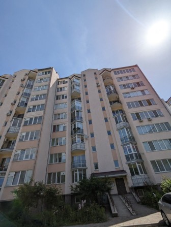 Терміновий продаж просторої 3 кімн квартири, Пасічна, зданий будинок - фото 1