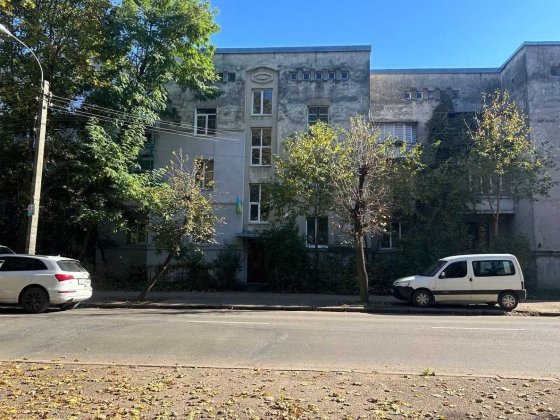 Продається 3-кім. квартира в австрійському буд. біля парку Шевченка Ивано-Франковск