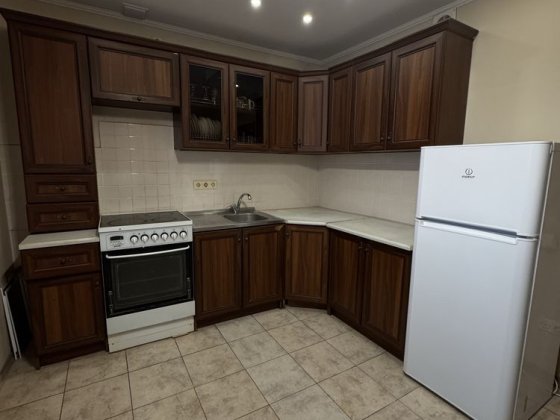 Продається 1 кімнатна квартира 42м.кв Власник м. Вишневе Вишневое