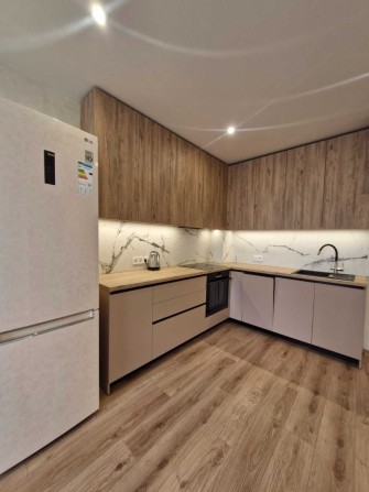 Продаж євро 2к квартири поруч з Центральним парком - фото 1