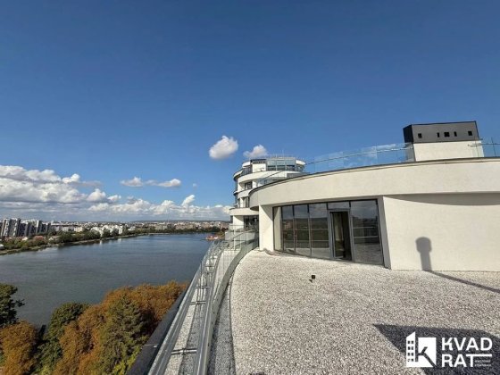Продаю пентхаус на березі Міського озера Івано-Франківськ