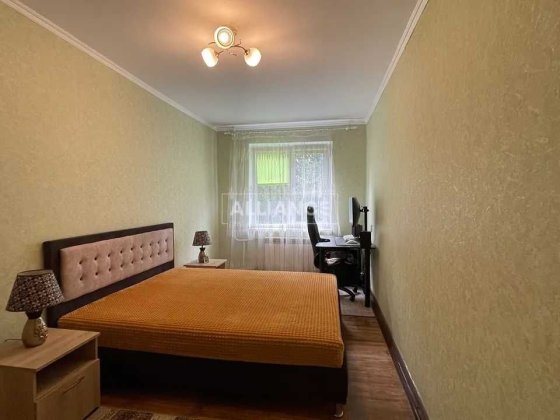 продаж 2 кімнтаної квартири ВУЛ Хоткевича , гарний стан Ивано-Франковск