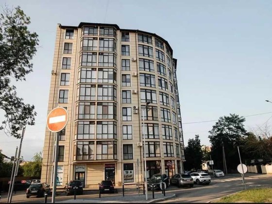 Простора 3к квартира з якісним ремонтом в центрі міста У тихому районі Ивано-Франковск