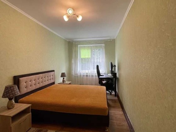 Простора 2-кімнатна квартира з ремонтом та меблями Ивано-Франковск