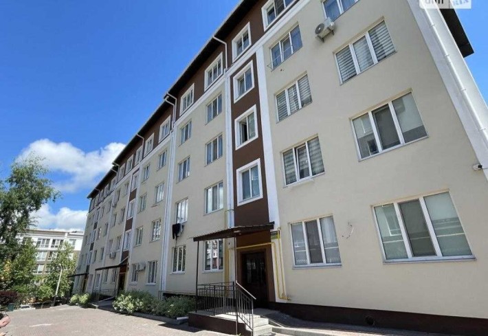 Продам 2к квартиру в гарній локації - фото 1