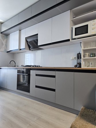 Квартира з якісним ремонтом поруч супермаркети, школа, садочок - фото 1