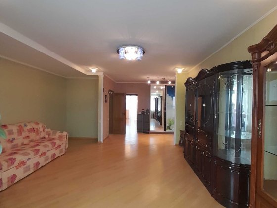 Без комісії, 2к,74м², два балкони, вбудована кухня з технікою, охорона Вишневое