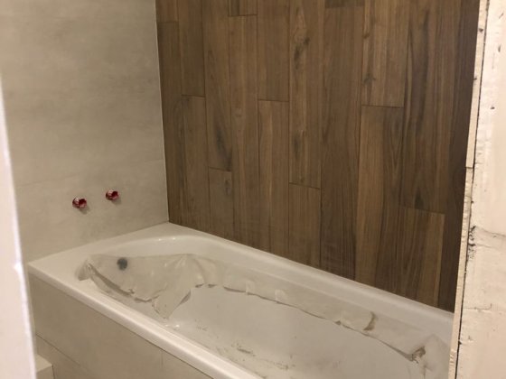 2 к квартира з частковим ремонтом в центрі Броварів Бровары