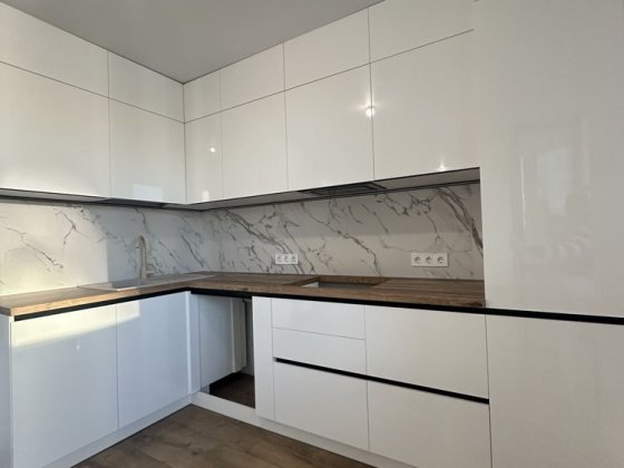 Продаж 3-кв  80 кв. м вул. Білодідівка ЖК «Банківський» поруч Ліцею Борисполь