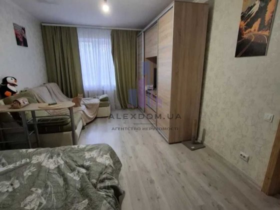 Продається 1к квартира в м.Бровари, вул. Чорних Запорожців, 54. Бровары